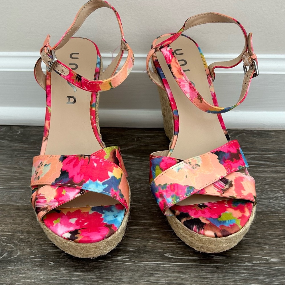 Colorful Wedges! NEW 💜🩷🧡